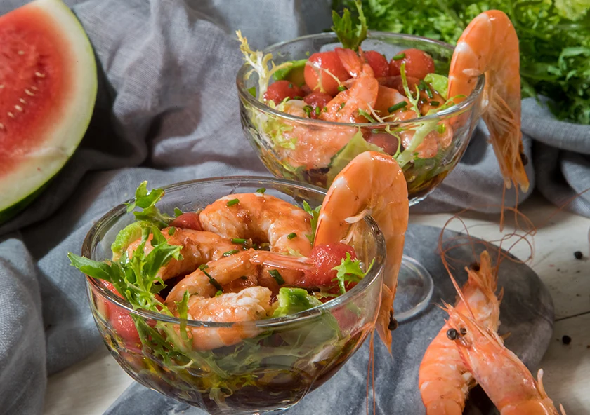 Langostinos con vinagreta de sandía