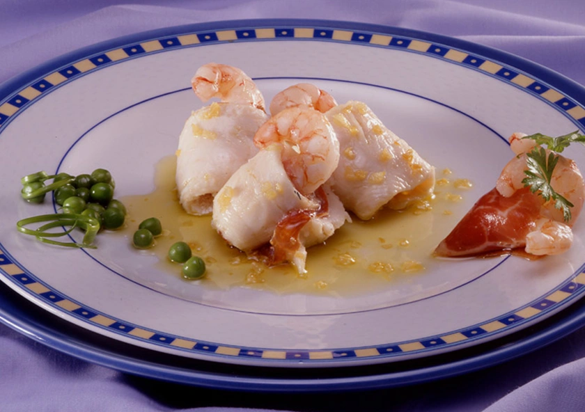 Merluza rellena de gambas al Cava