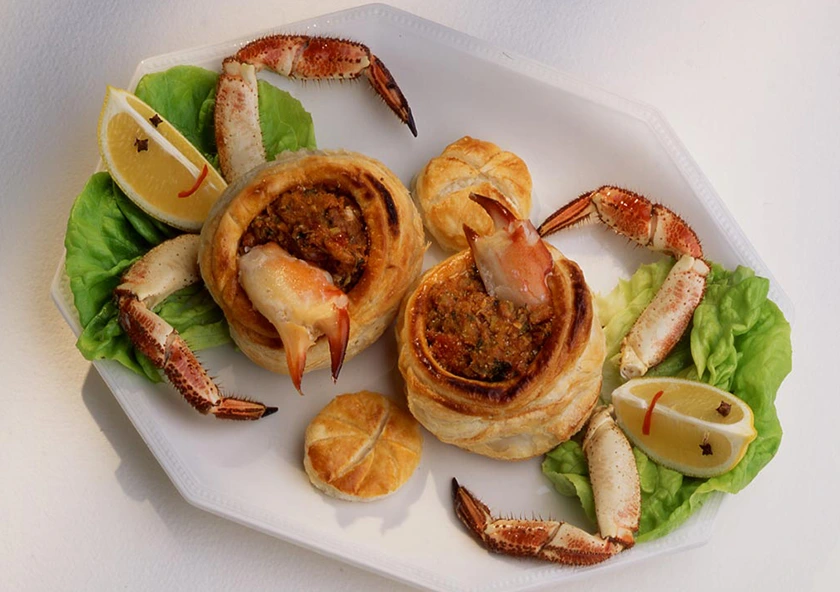 Volovanes rellenos de buey de mar