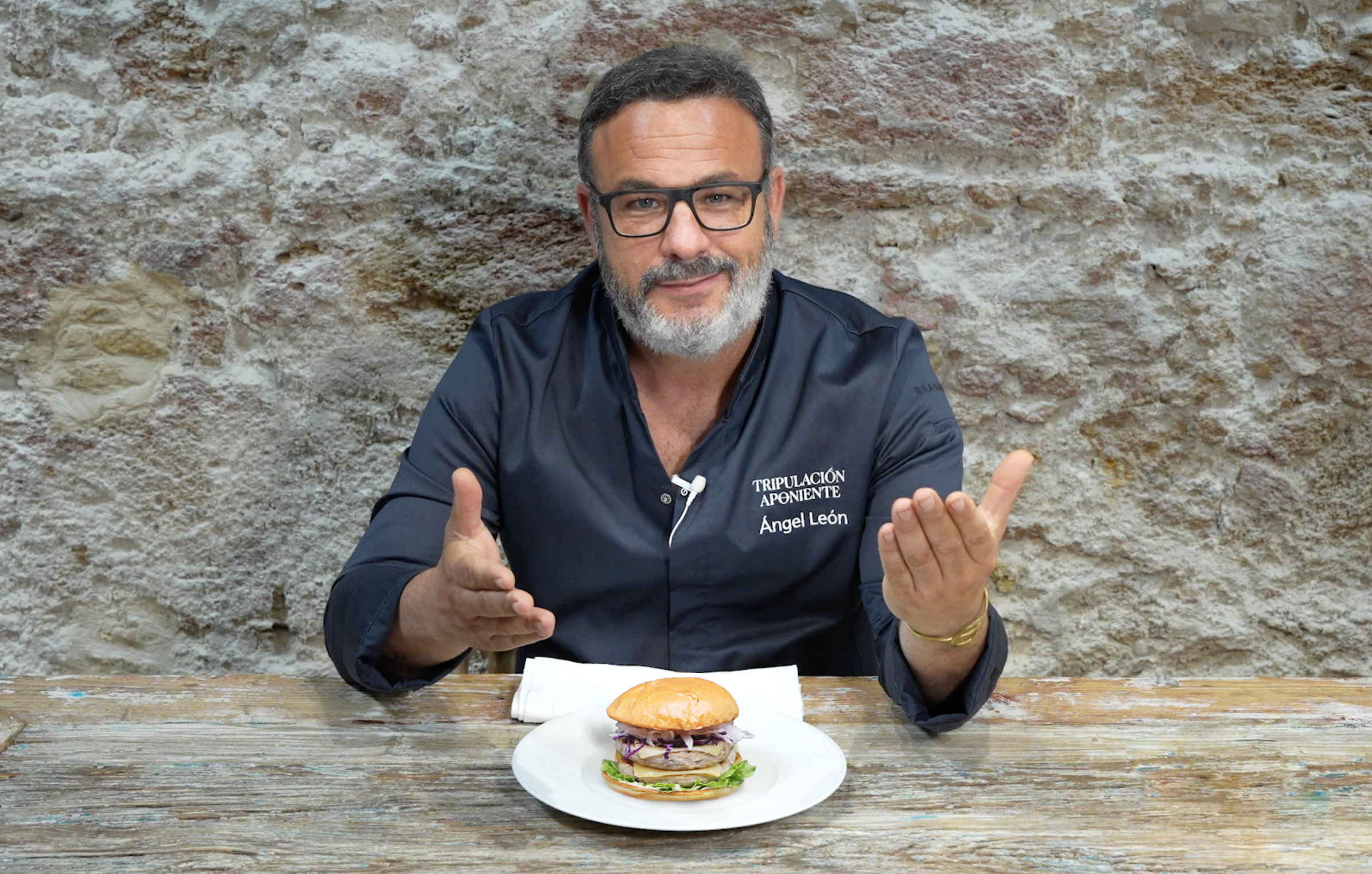 Hamburguesa de mar creada por el chef Ángel León con Pescanova